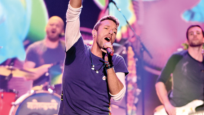 Mandatory Credit: Photo by Buckner/Variety/REX Shutterstock (5412265ru) Chris Martin - Coldplay American Music Awards, Show, Los Angeles, America - 22 Nov 2015